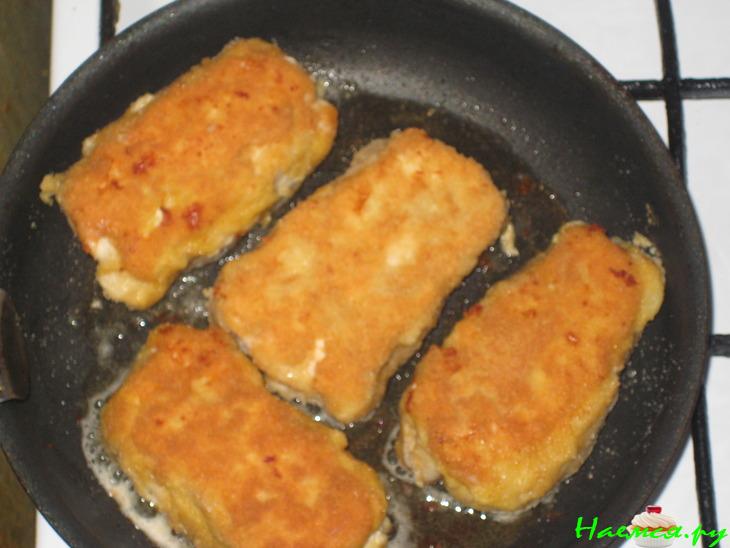 Котлеты по-киевски с паприкой и чесноком