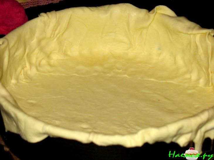 Тарт с креветками и помидорами черри