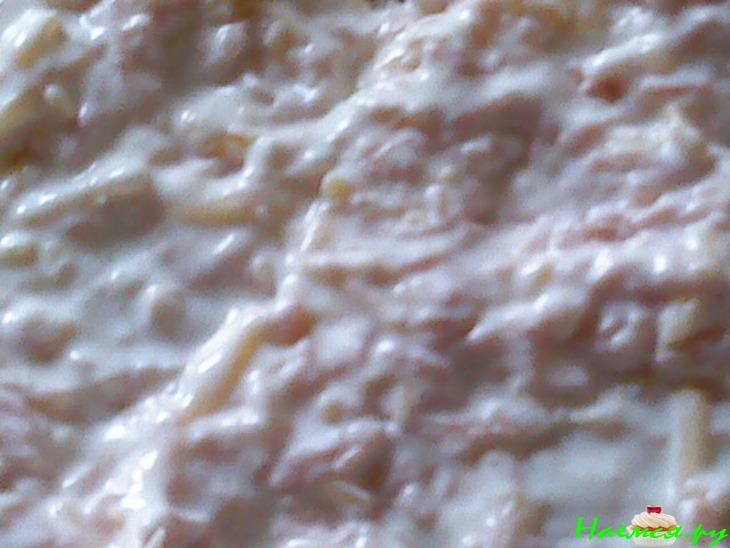 Рулетик с колбасой