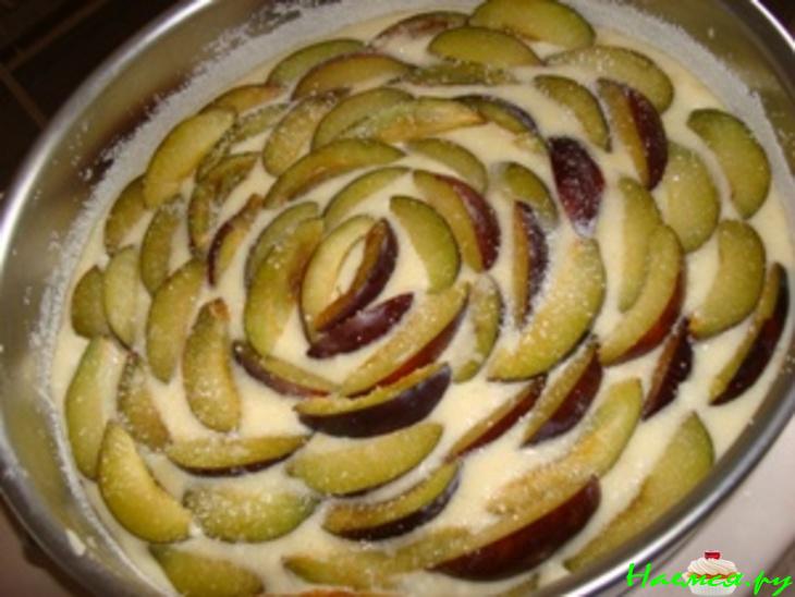 Сырно-сливовый пирог