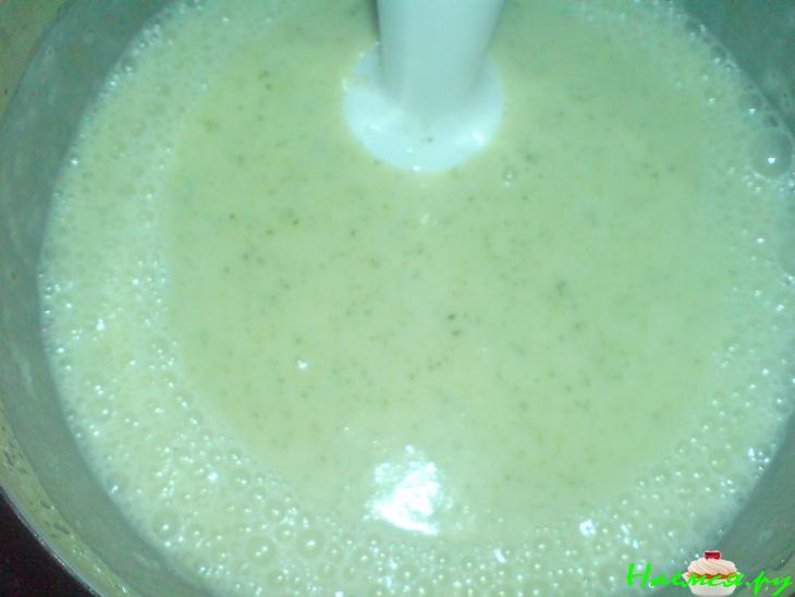 Холодный суп из цуккини и яблок