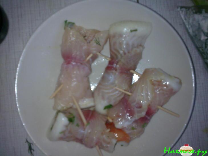 Рулетики рыбные (морской язык)