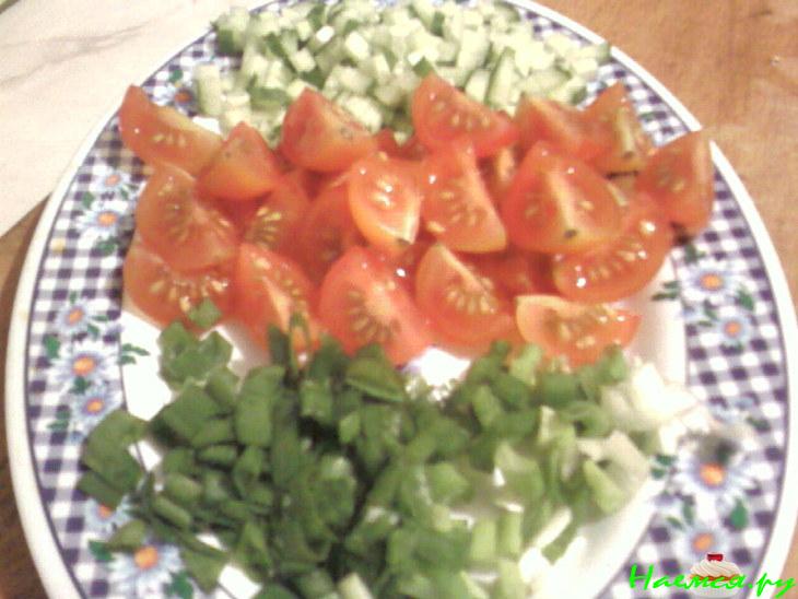 Салат из морепродуктов с сыром и авокадо Салат из морепродуктов с сыром и авокадо