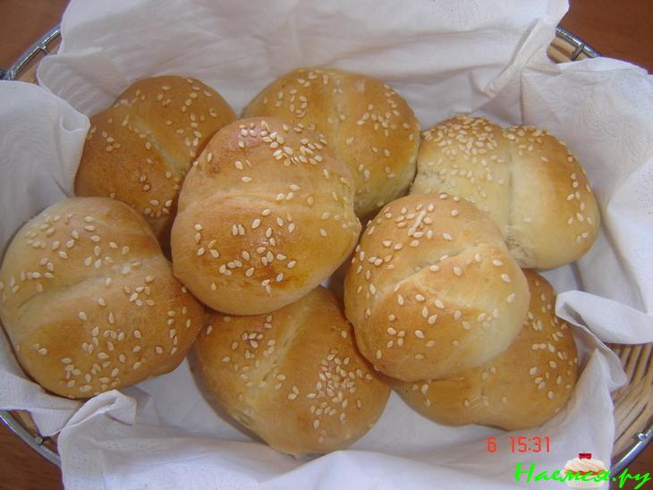 Треугольные вкусняшки, капустный пирог и булочки с кунжутом Треугольные вкусняшки, капустный пирог и булочки с кунжутом