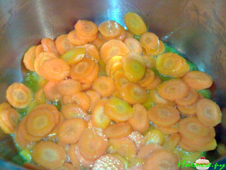 Кисленький суп из лука-порея