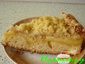 Яблочный пирог с пудингом и стройзелн