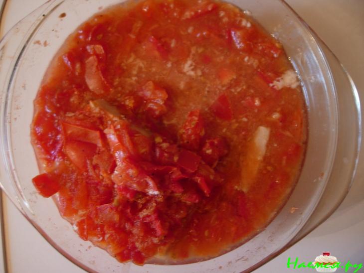 Хек с томатно-имбирным соусом