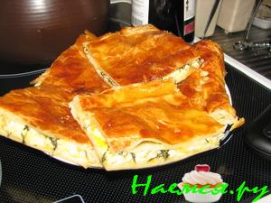 Сырный пирог с зеленью