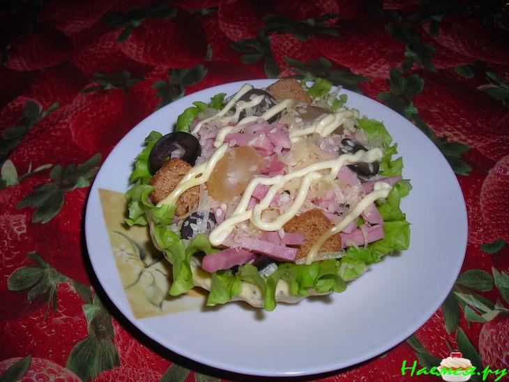 Салат в маковых корзиночках Салат в маковых корзиночках