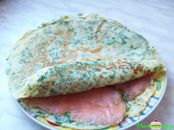 Блинчатый рулет с лососем