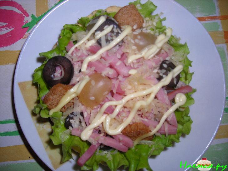 Салат в маковых корзиночках Салат в маковых корзиночках