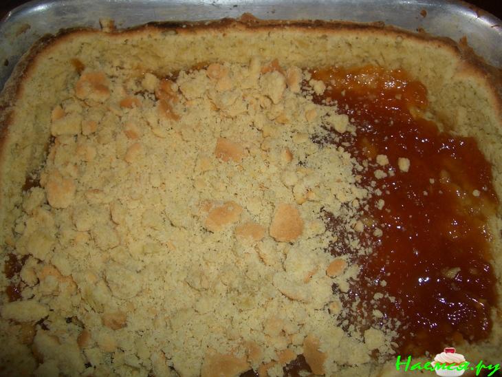 Пирог с творогом и повидлом