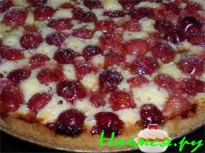 Пирог с черешней