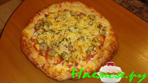 Пицца на пышном тесте "сырная при сырная"