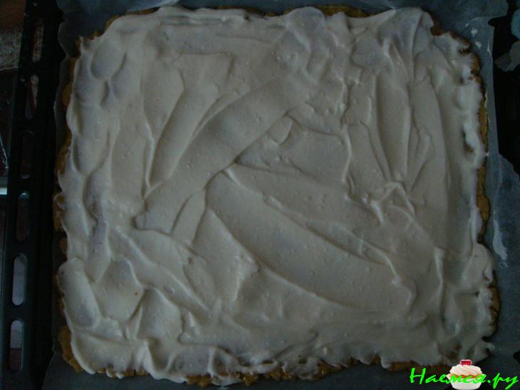 Твороженные пирожные с персиком