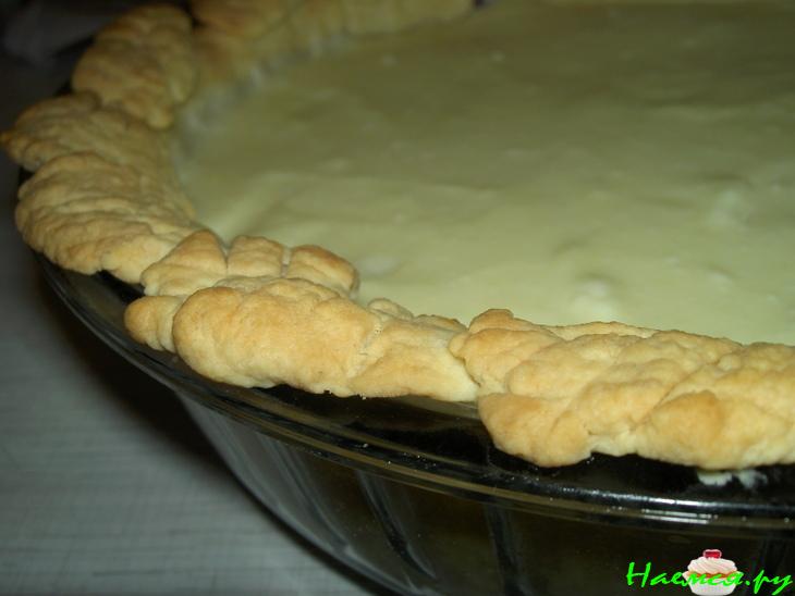 Открытый пирог с черникой и творогом