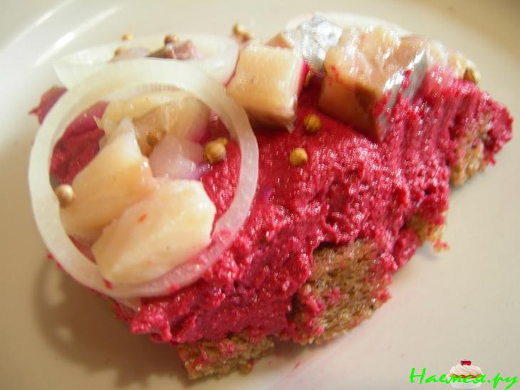 Закуска свекольно-селедочная