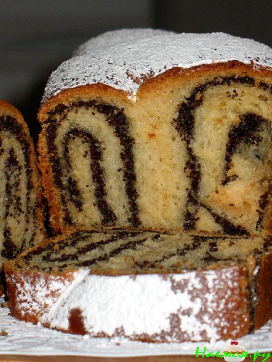 Пирог из дрожжевого теста "Маковый жгут"