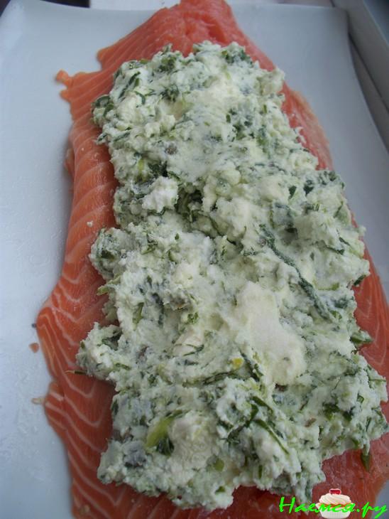 Лосось фаршированный