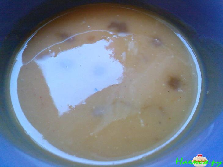 Тыквенный крем-суп с сырными рулетиками