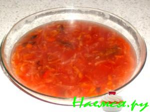 Постный борщ с черносливом