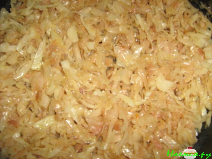 Пирожки с яичком и капустой