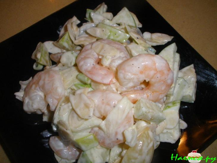 Салат Вальдорф с креветками
