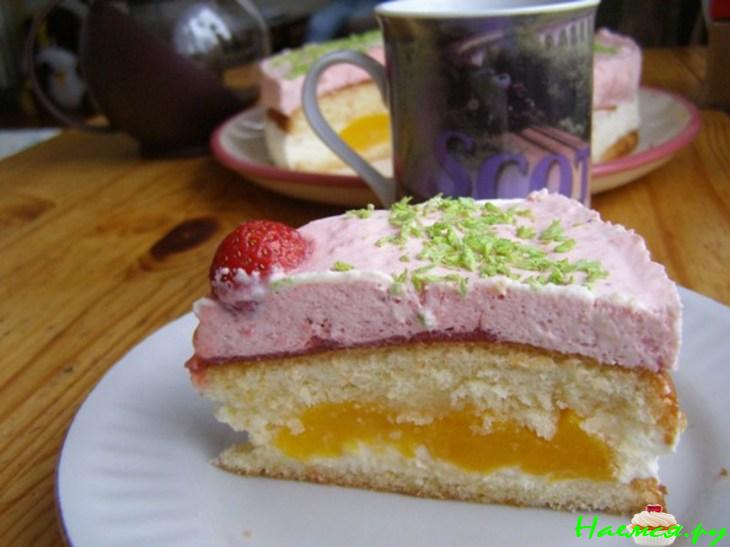 Персиково-клубничный торт
