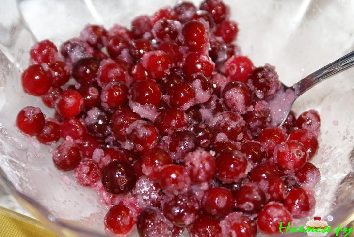 Рулеты из телятины с клюквой