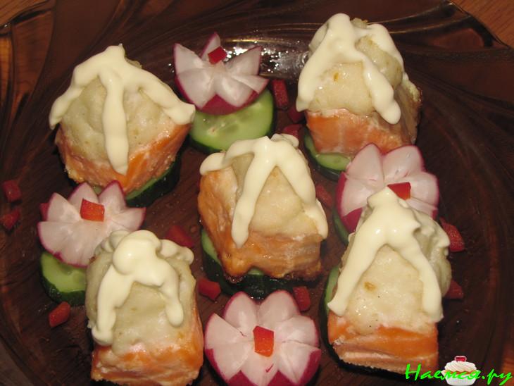 Рыбные пирамидки