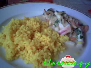 Кальмарчики с жёлтым рисом