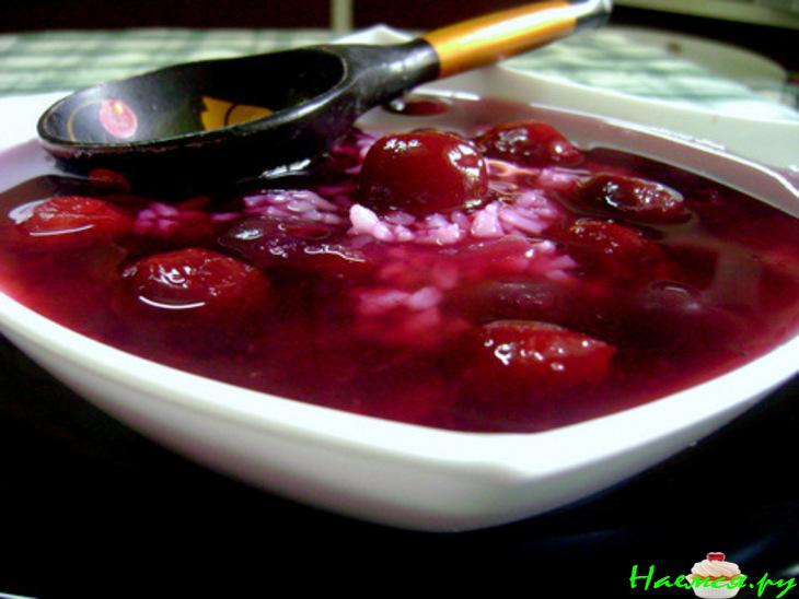 Вишневый суп