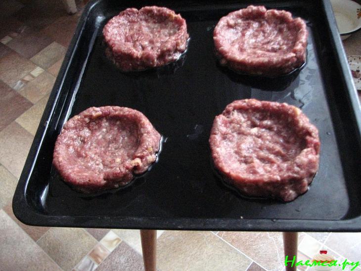 "Гнездышки" из фарша