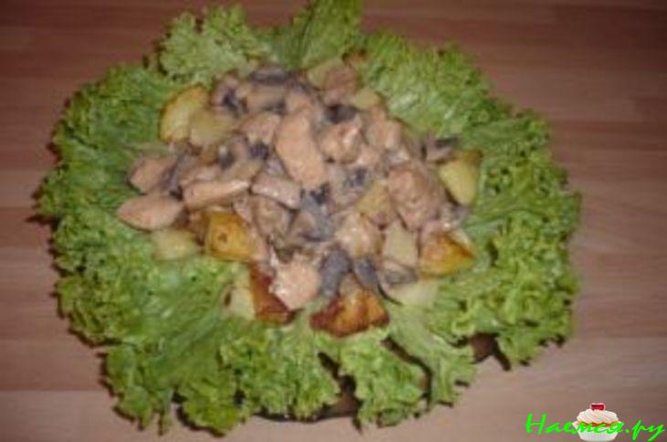 Картофель, курица и грибы