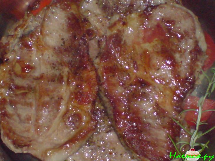 Шницели, тушеные со специями и красным вином