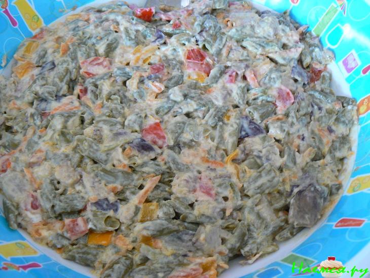 Овощной салатик с баклажаном и фасолью