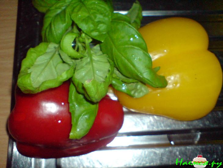 Салат из Равиоли с песто Салат из Равиоли с песто