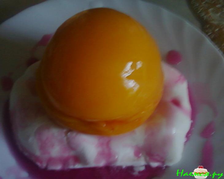 Десерт-мороженое с персиками Десерт-мороженое с персиками