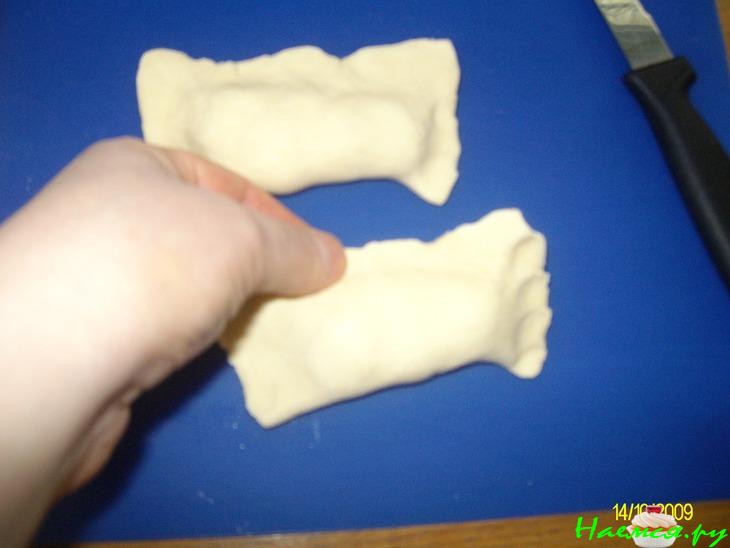 Черешни в слоённом тесте