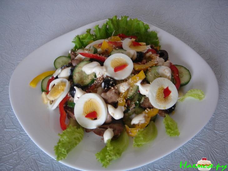 Салат из куриной печени