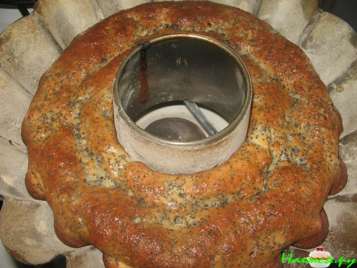 Кекс маковый с шоколадной помадкой 