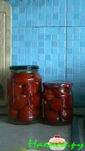 Помидоры "Чесночок в попку" Помидоры "Чесночок в попку"