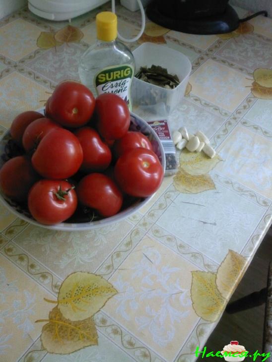 Быстро маринованные помидоры 