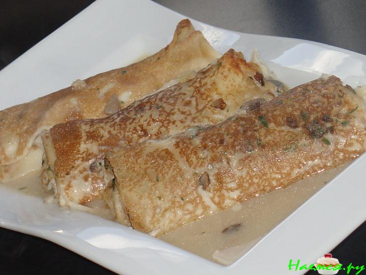 Фаршированныe блинчики в шампиньоновом супчике Фаршированныe блинчики в шампиньоновом супчике