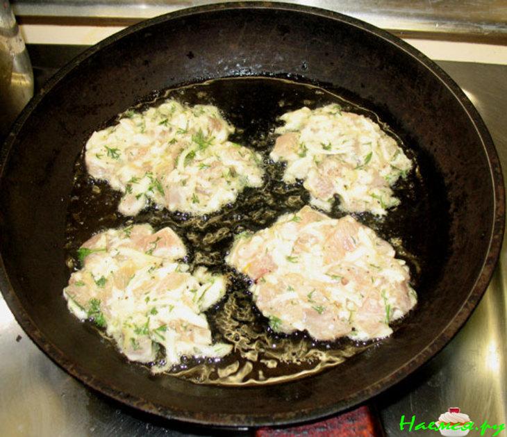 Оладьи из куриной грудки Оладьи из куриной грудки