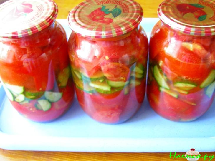 Консервированный салат из помидоров и огурцов