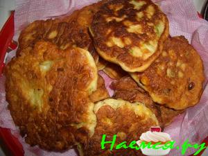 Кукурузные оладьи с зеленым луком Кукурузные оладьи с зеленым луком