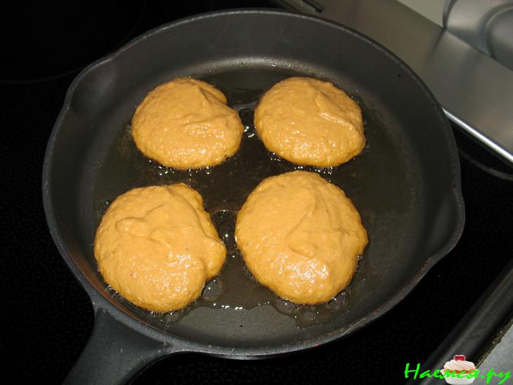 Оладьи из баклажанной икры Оладьи из баклажанной икры