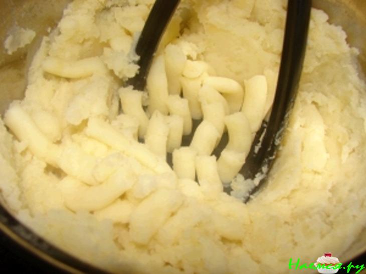 Картофельные лепёшки с помидорами и зеленым луком Картофельные лепёшки с помидорами и зеленым луком