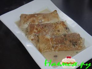 Фаршированныe блинчики в шампиньоновом супчике